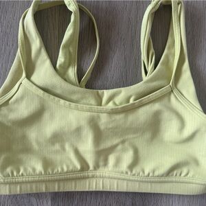 Lululemon light support sports bra. Size 6